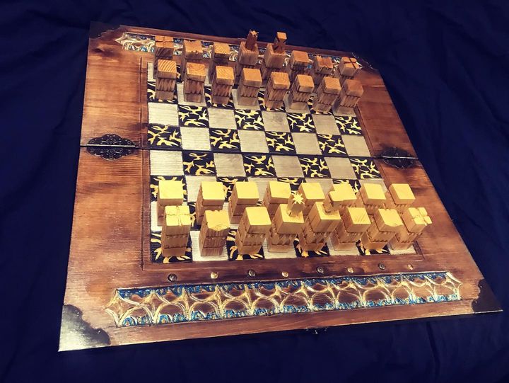 Hnefatafl-and-chess-big-board